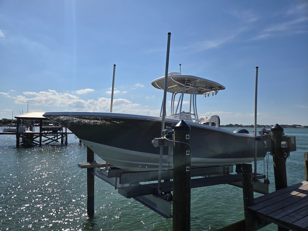 Beamless Boat Lift Installation in Stuart, Florida | Neptune Boat Lifts by Lands End Marine Construction